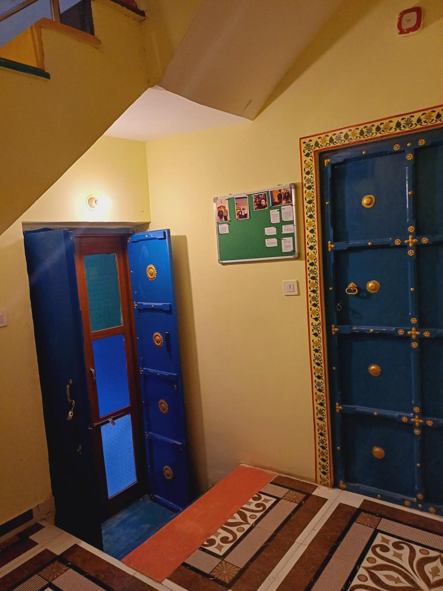 Hotel The Mehran Way Homestay *
